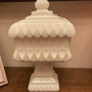 Westmoreland white Milk Glass Candy dish wedding cake dish